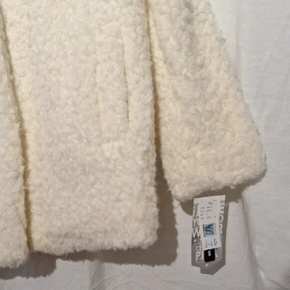 Cream Teddy Jacket, Faux Fur, Oversized Celebrity Pink Sz 4, NWT - Picture 6 of 12